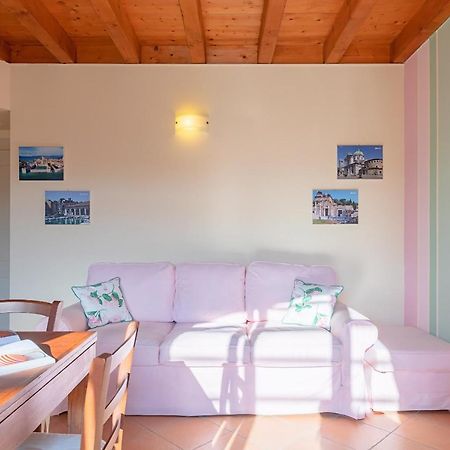 Borgo Del Torchio Apartments By Wonderful Italy Manerba del Garda Eksteriør bilde