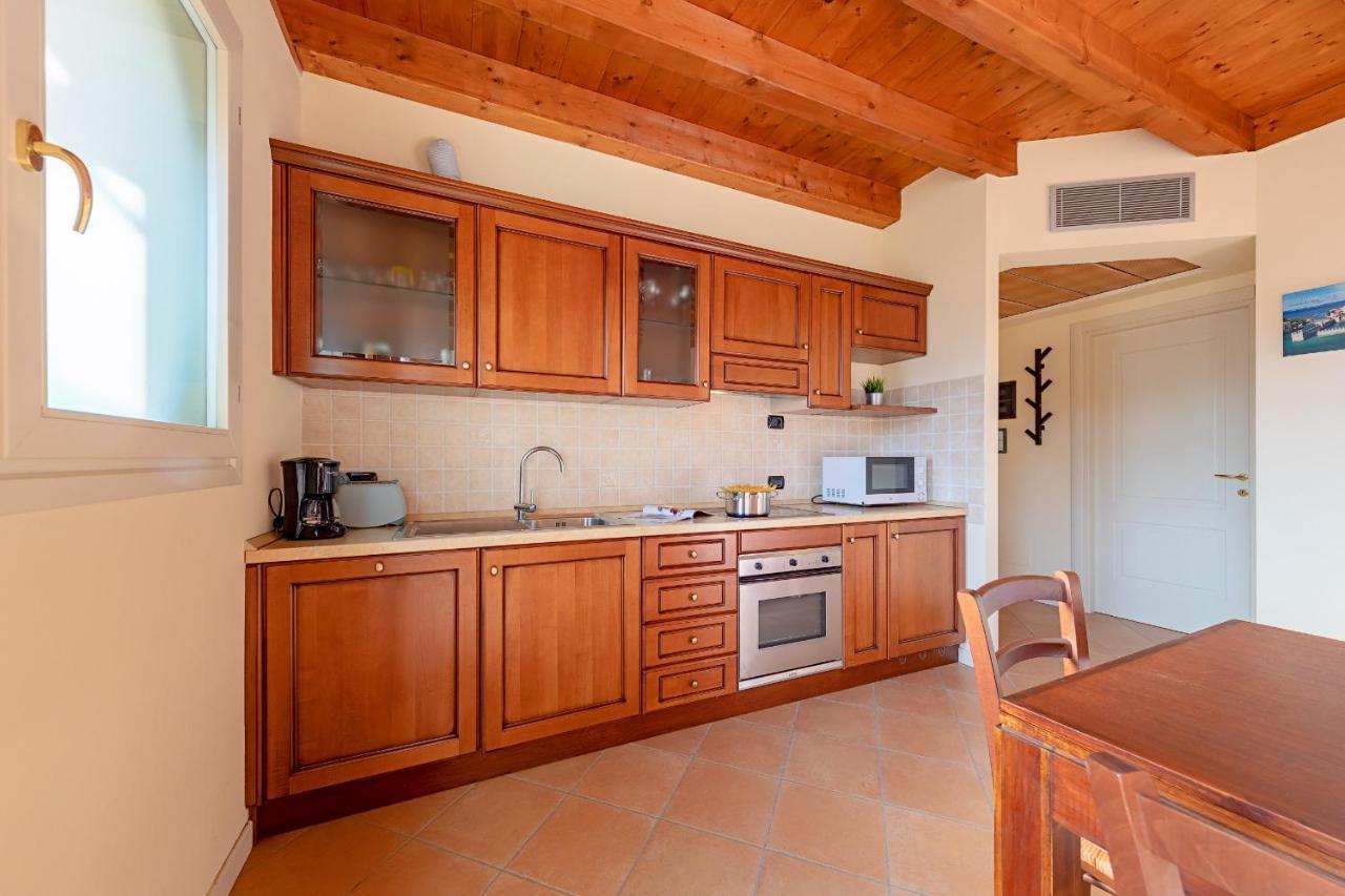 Borgo Del Torchio Apartments By Wonderful Italy Manerba del Garda Eksteriør bilde