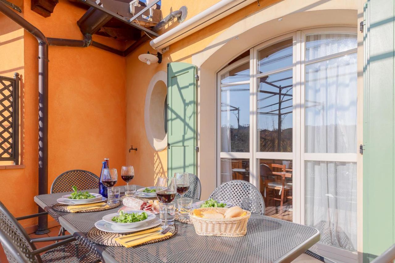 Borgo Del Torchio Apartments By Wonderful Italy Manerba del Garda Eksteriør bilde