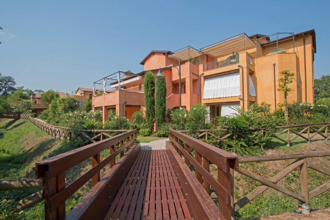 Borgo Del Torchio Apartments By Wonderful Italy Manerba del Garda Eksteriør bilde