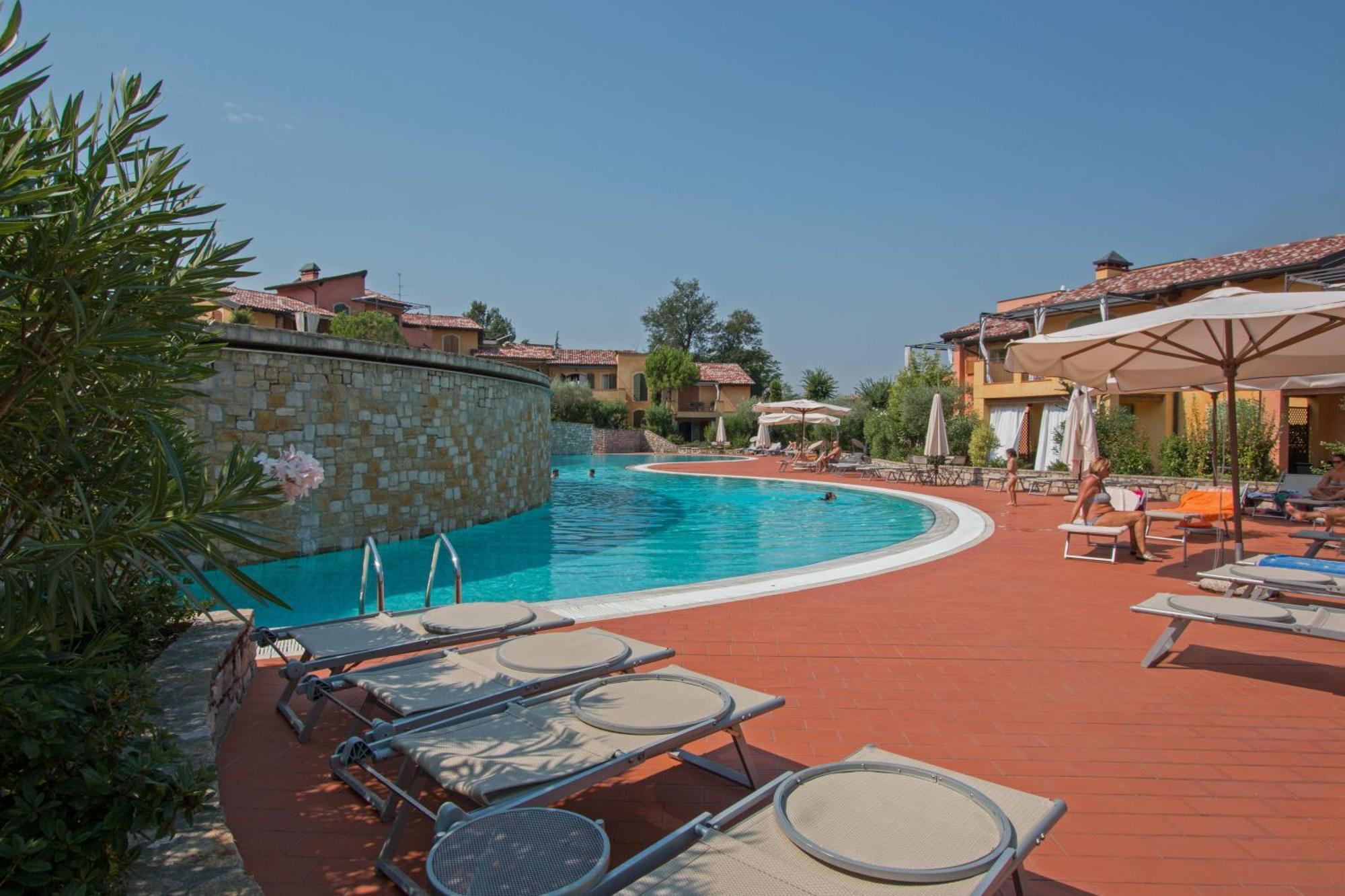 Borgo Del Torchio Apartments By Wonderful Italy Manerba del Garda Eksteriør bilde