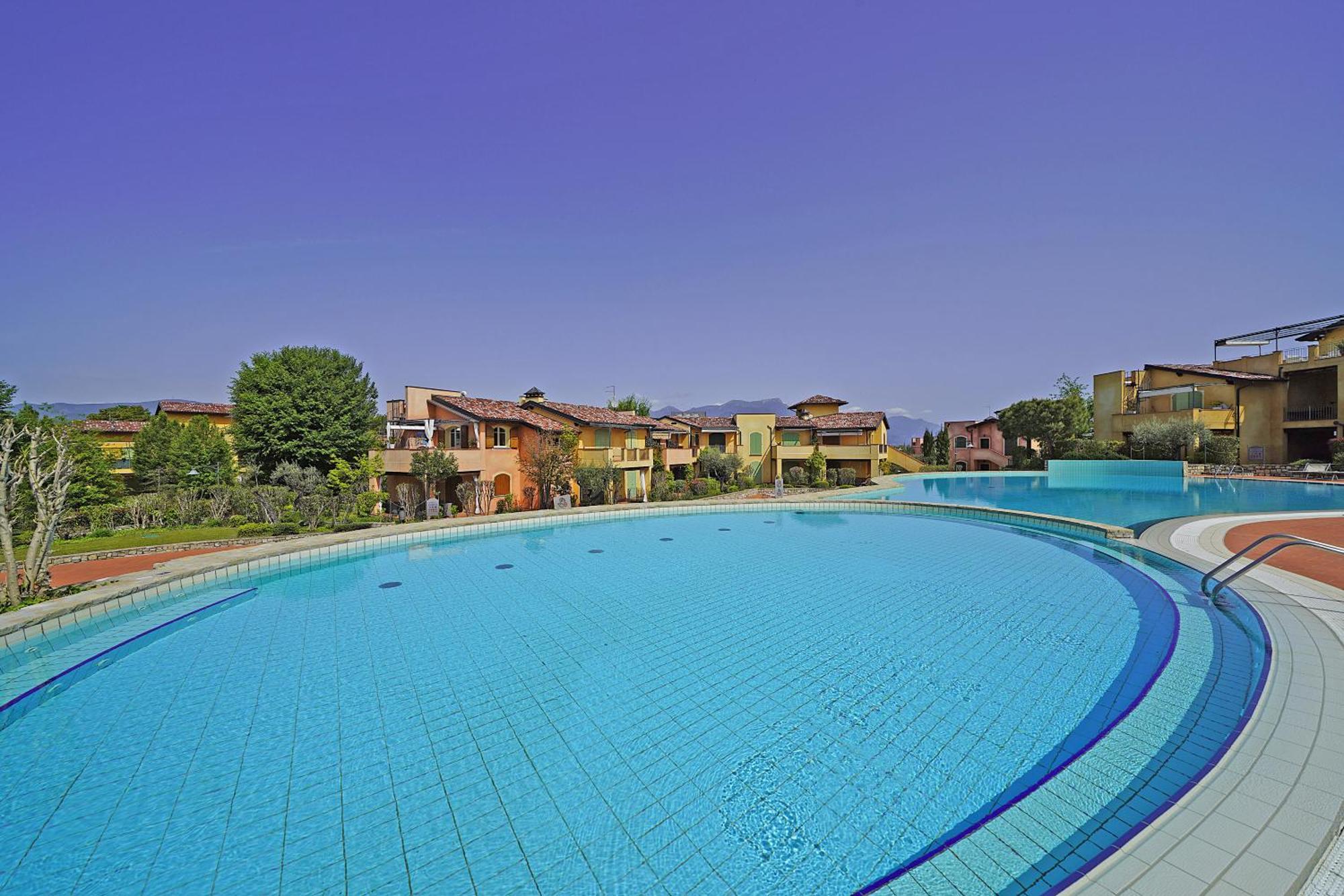 Borgo Del Torchio Apartments By Wonderful Italy Manerba del Garda Eksteriør bilde