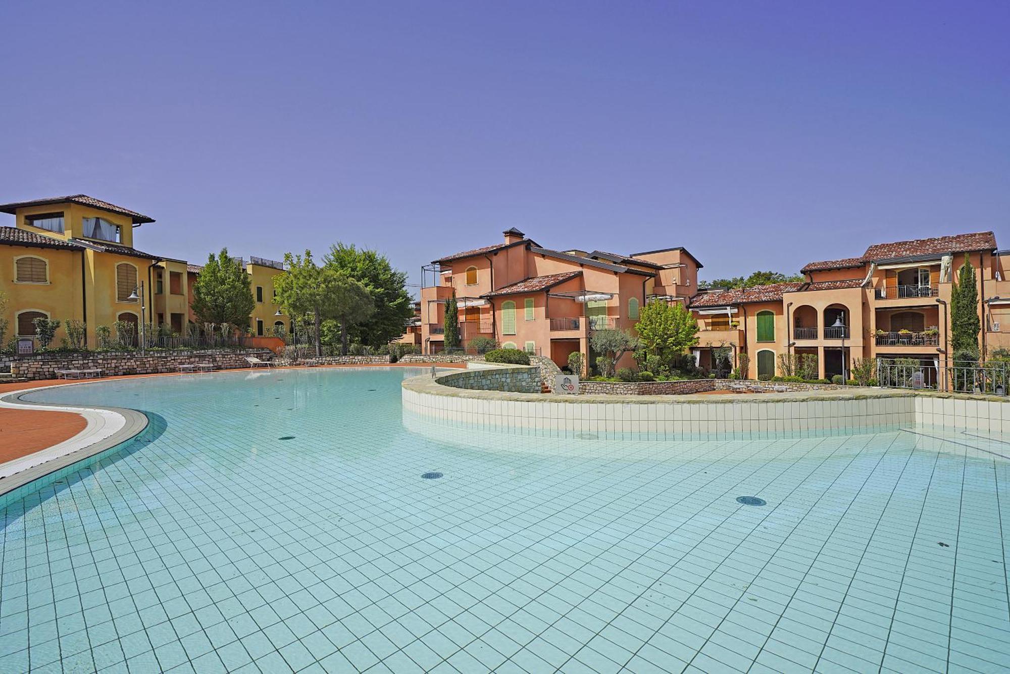 Borgo Del Torchio Apartments By Wonderful Italy Manerba del Garda Eksteriør bilde