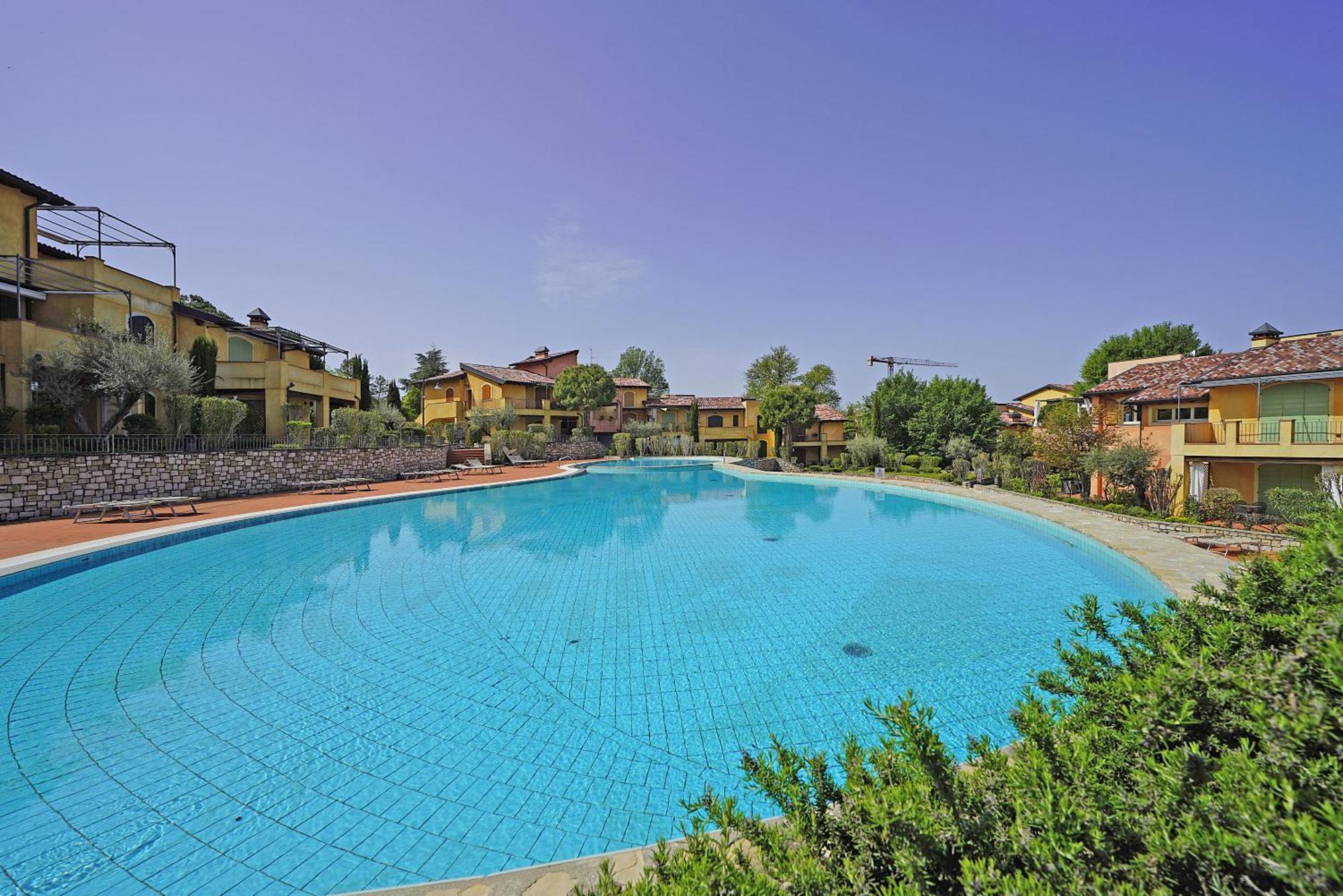 Borgo Del Torchio Apartments By Wonderful Italy Manerba del Garda Eksteriør bilde