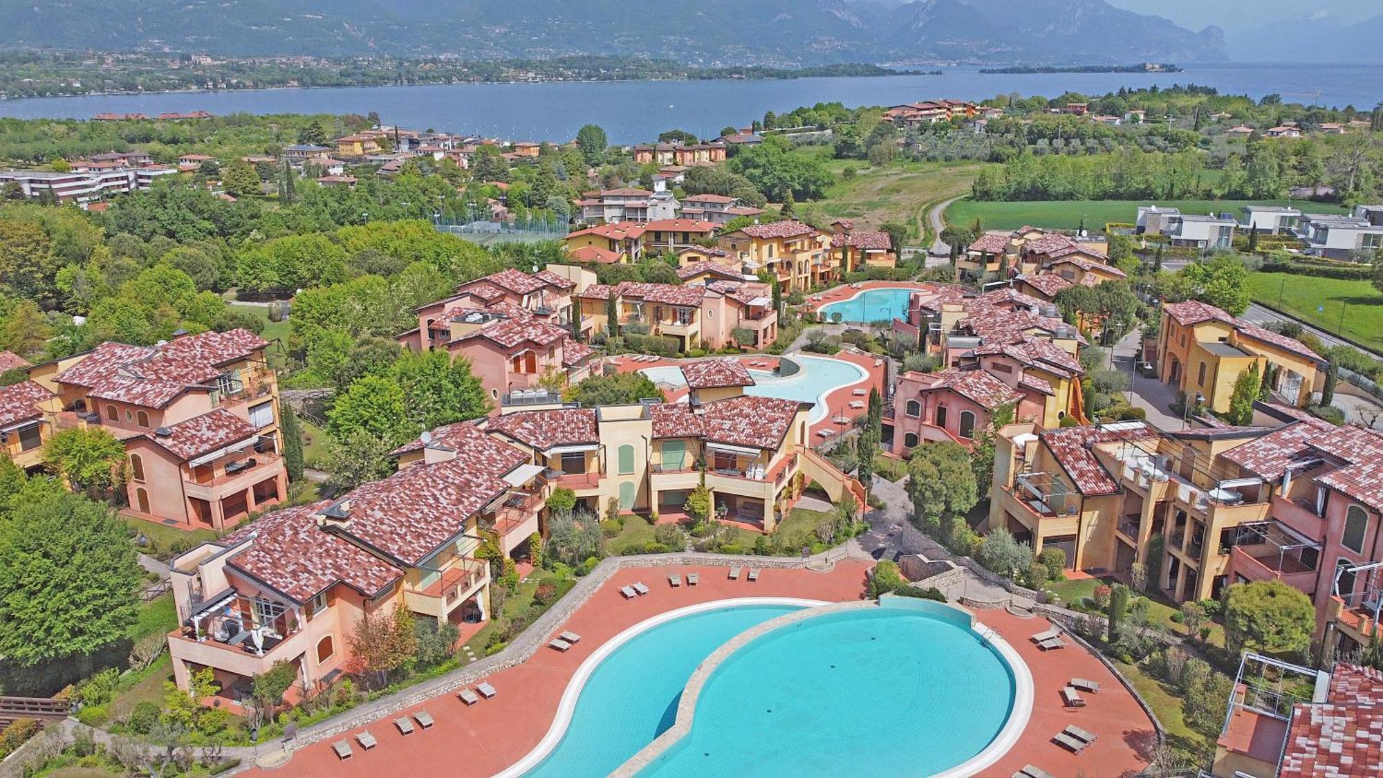 Borgo Del Torchio Apartments By Wonderful Italy Manerba del Garda Eksteriør bilde